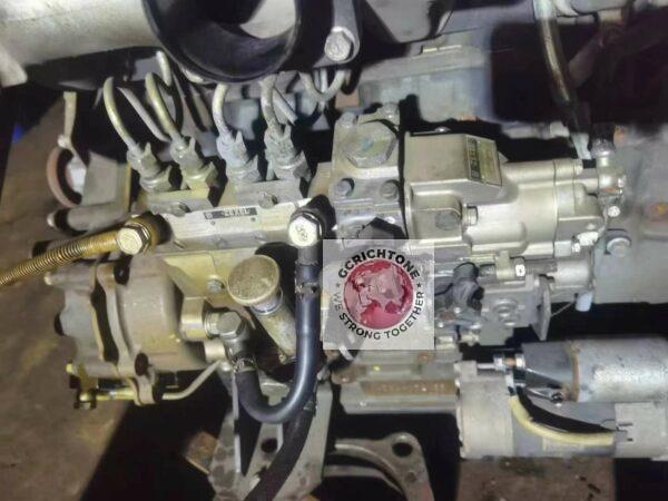 Дизельный двигатель внутреннего сгорания Mitsubishi 4D34 KATO HD 512-3 (2) Дизельный двигатель внутреннего сгорания Mitsubishi 4D34 KATO HD 512-3