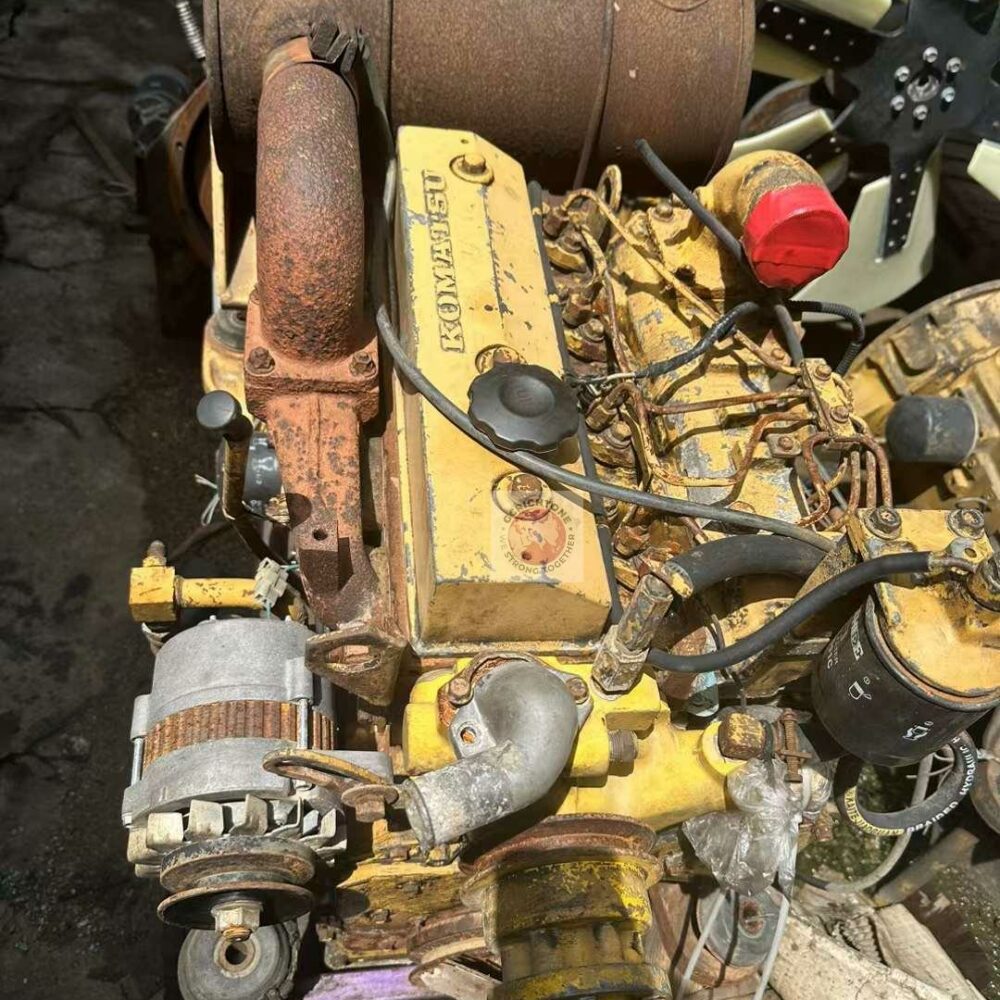 Двигатель внутреннего сгорания ДВС Komatsu 4D95 Komatsu PC60-6 (1) Двигатель внутреннего сгорания ДВС Komatsu 4D95 Komatsu PC60-6