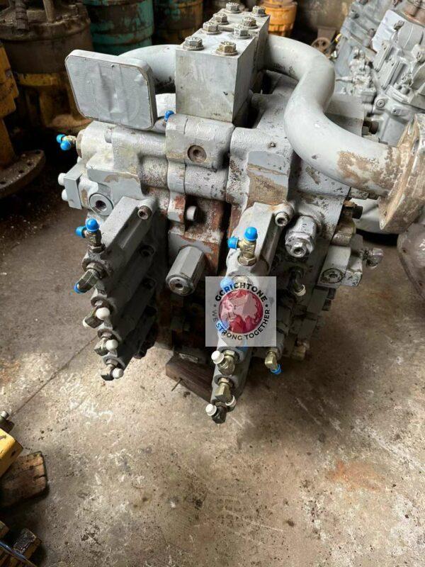 Гидравлический распределитель Hitachi 4434686 ZX450H (6) Гидравлический распределитель Hitachi 4434686 ZX450H