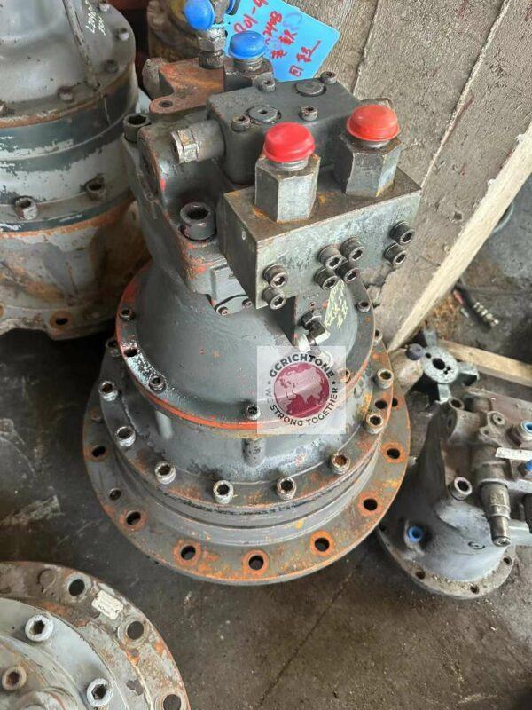 Гидромотор поворота в сборе с редуктором Volvo VOE14550094 EC240B (1) Гидромотор поворота в сборе с редуктором Volvo VOE14550094 EC240B