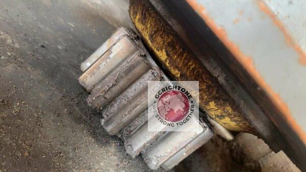 Гидромотор поворота в сборе с редуктором Volvo VOE14550094 EC240B (4) Гидромотор поворота в сборе с редуктором Volvo VOE14550094 EC240B