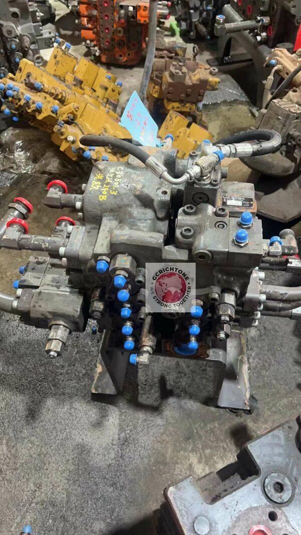 Главный клапон Volvo EC240B VOE 14636701. Главный клапон Volvo EC240B VOE 14636701